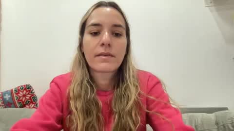 Snapshot of ailebun chatting on December 27, 7:46 pm Aile online show from December 27, 7:46 pm