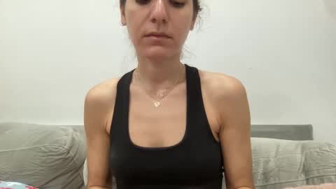 Snapshot of ailebun chatting on December 31, 8:48 am Aile online show from December 31, 8:48 am