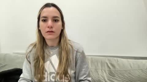 Snapshot of ailebun chatting on January 26, 8:45 pm Aile online show from January 26, 8:45 pm