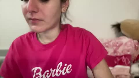 Snapshot of ailebun chatting on March 5, 5:18 am Aile online show from March 5, 5:18 am