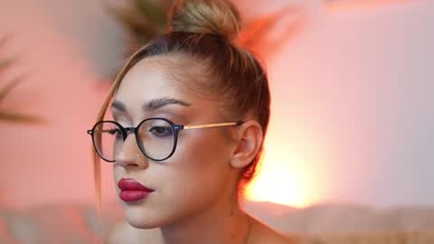  Aileen  online show from October 14, 7:36 pm