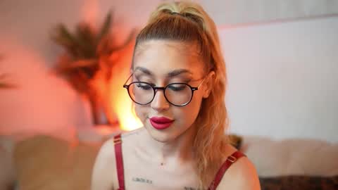  Aileen  online show from January 18, 8:56 pm