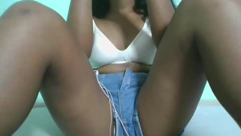 aimeamour online show from January 20, 8:29 pm