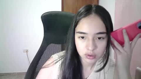 Snapshot of aineangeel chatting on October 14, 12:55 am AINE online show from October 14, 12:55 am