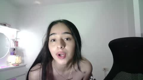 Snapshot of aineangeel chatting on November 6, 1:06 am AINE online show from November 6, 1:06 am