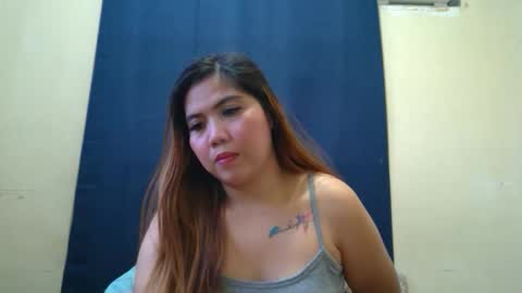 airamae1415 online show from May 3, 10:38 pm
