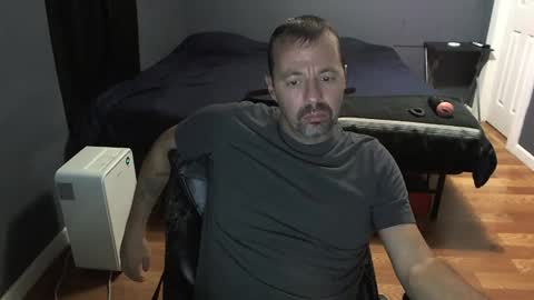 Snapshot of airbornelunsford39 chatting on December 3, 10:29 pm Daddy online show from December 3, 10:29 pm