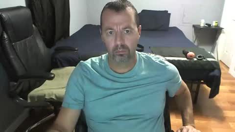 Snapshot of airbornelunsford39 chatting on November 6, 12:11 am Daddy online show from November 6, 12:11 am