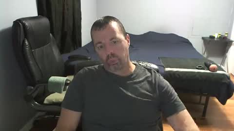 Snapshot of airbornelunsford39 chatting on December 2, 12:49 am Daddy online show from December 2, 12:49 am