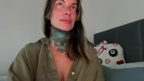 Airgead online show from April 21, 4:01 pm