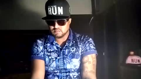 Snapshot of airoon91 chatting on October 6, 4:32 am airoon91 online show from October 6, 4:32 am