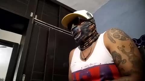 Snapshot of airoon91 chatting on November 18, 9:25 am airoon91 online show from November 18, 9:25 am