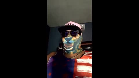 Snapshot of airoon91 chatting on December 15, 4:39 am airoon91 online show from December 15, 4:39 am