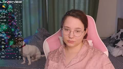 Snapshot of airyhill chatting on December 27, 8:24 am airyhill online show from December 27, 8:24 am