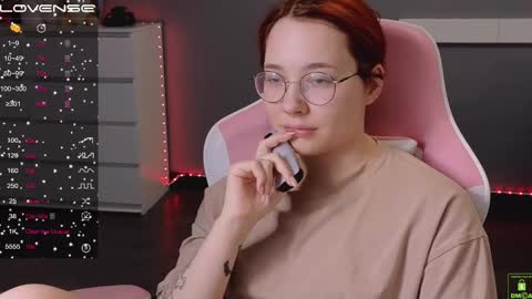 Snapshot of airyhill chatting on February 20, 5:07 pm airyhill online show from February 20, 5:07 pm