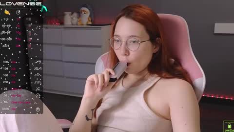 Snapshot of airyhill chatting on February 28, 2:20 pm airyhill online show from February 28, 2:20 pm