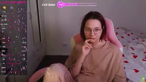 Snapshot of airyhill chatting on October 23, 7:29 am airyhill online show from October 23, 7:29 am