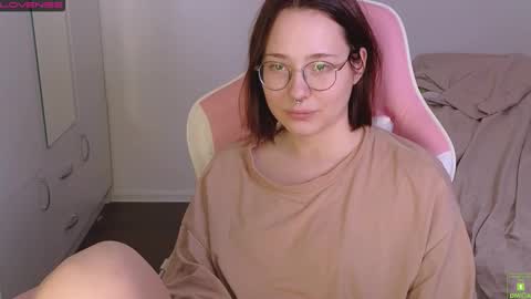 Snapshot of airyhill chatting on November 18, 6:01 pm airyhill online show from November 18, 6:01 pm