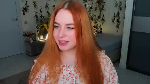 Snapshot of airysilhouette chatting on November 14, 10:03 am Louise online show from November 14, 10:03 am