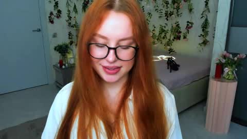 Louise online show from May 23, 4:39 am