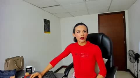 Aisha online show from February 25, 4:00 am