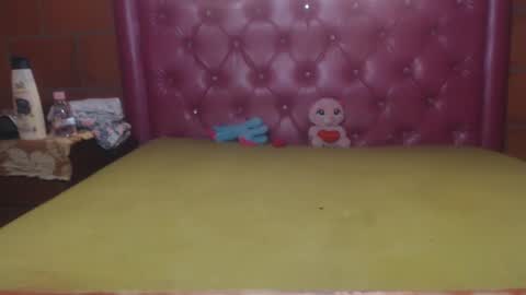 aisha koswell3 online show from March 10, 5:18 pm