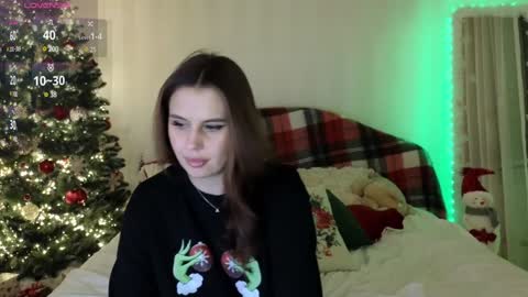 Aisha online show from December 22, 5:21 pm