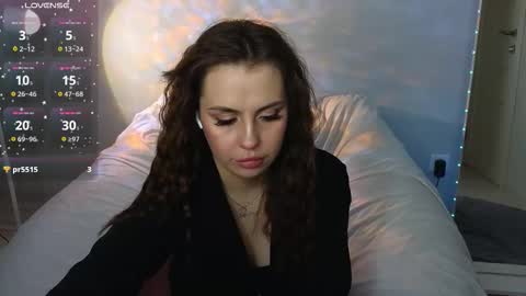 Aisha online show from October 29, 2:52 pm