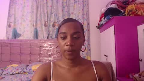 Aisha online show from December 19, 2:02 pm