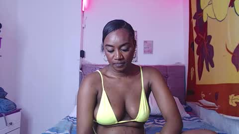 Aisha online show from January 18, 8:45 pm