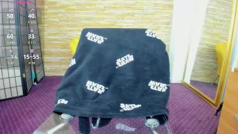 Snapshot of aisharouhi chatting on October 6, 4:10 am Aisha online show from October 6, 4:10 am