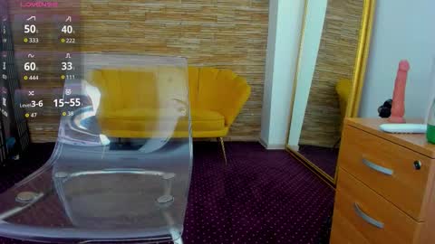 Snapshot of aisharouhi chatting on October 25, 4:09 am Aisha online show from October 25, 4:09 am