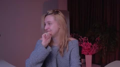 aishiro online show from December 2, 1:50 pm