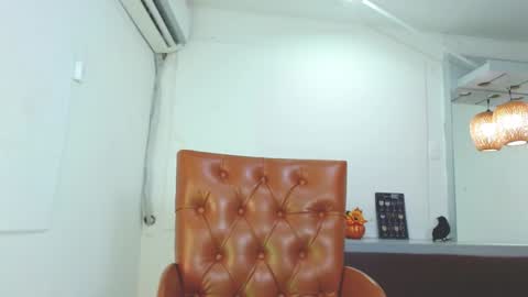 Snapshot of aitanarus chatting on January 11, 7:38 pm Ahitana Russ online show from January 11, 7:38 pm