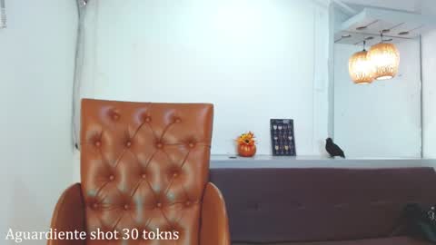 Snapshot of aitanarus chatting on January 18, 7:37 pm Ahitana Russ online show from January 18, 7:37 pm