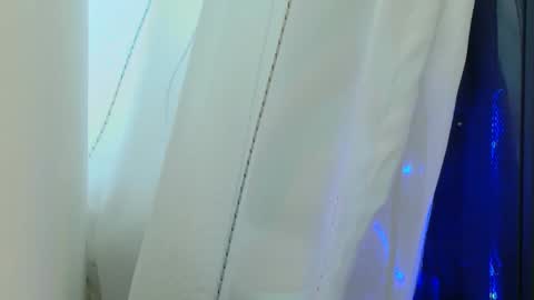 Snapshot of aitanna_love chatting on September 19, 9:54 am Aitanna Love online show from September 19, 9:54 am