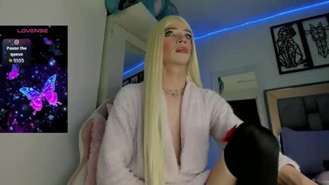 aiunii online show from January 13, 4:51 am