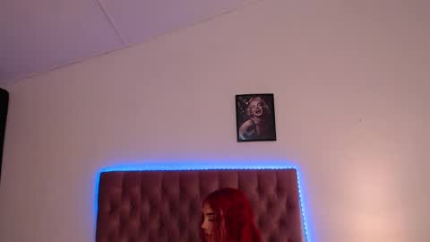 Snapshot of aixa_shaw chatting on January 17, 1:47 am AIXA online show from January 17, 1:47 am