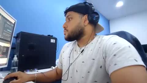 Esteban online show from January 17, 3:22 am