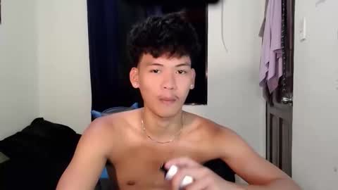 aj_daksxx online show from April 30, 3:51 pm