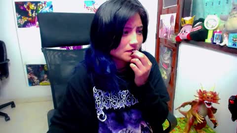 Snapshot of akai_krazna01 chatting on December 4, 5:05 am Akai Kraz  online show from December 4, 5:05 am