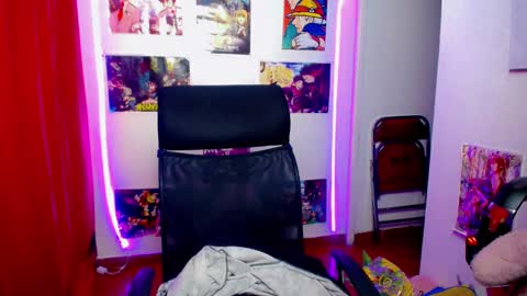 Snapshot of akai_krazna01 chatting on February 12, 1:27 pm Akai Kraz  online show from February 12, 1:27 pm