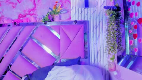 akane hikari  online show from April 12, 3:44 am