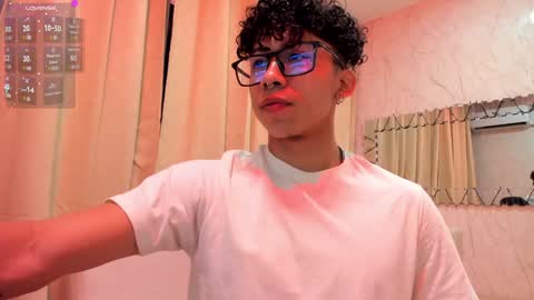 akazaboy online show from January 10, 4:12 am