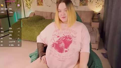 Aki online show from October 22, 1:44 pm