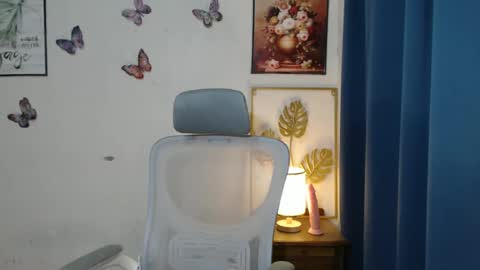 Snapshot of akira_hotlove chatting on February 13, 7:56 am Anastasia online show from February 13, 7:56 am