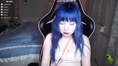 akirahartyx online show from February 22, 2:41 pm