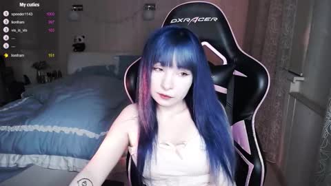 akirahartyx online show from September 30, 3:28 pm