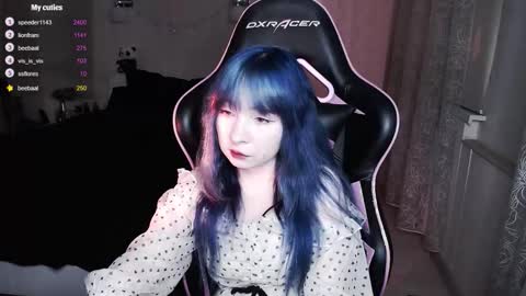 akirahartyx online show from October 7, 3:53 pm