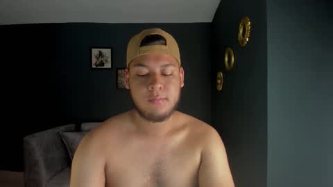 Akoon online show from February 26, 10:42 pm